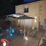 Apartment Meuble Avec Parking Tv Box Netflix Soyaux