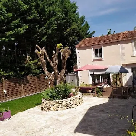 Apartment Meuble Avec Parking Tv Box Netflix Soyaux