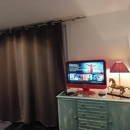 Meuble Avec Parking Tv Box Netflix Soyaux